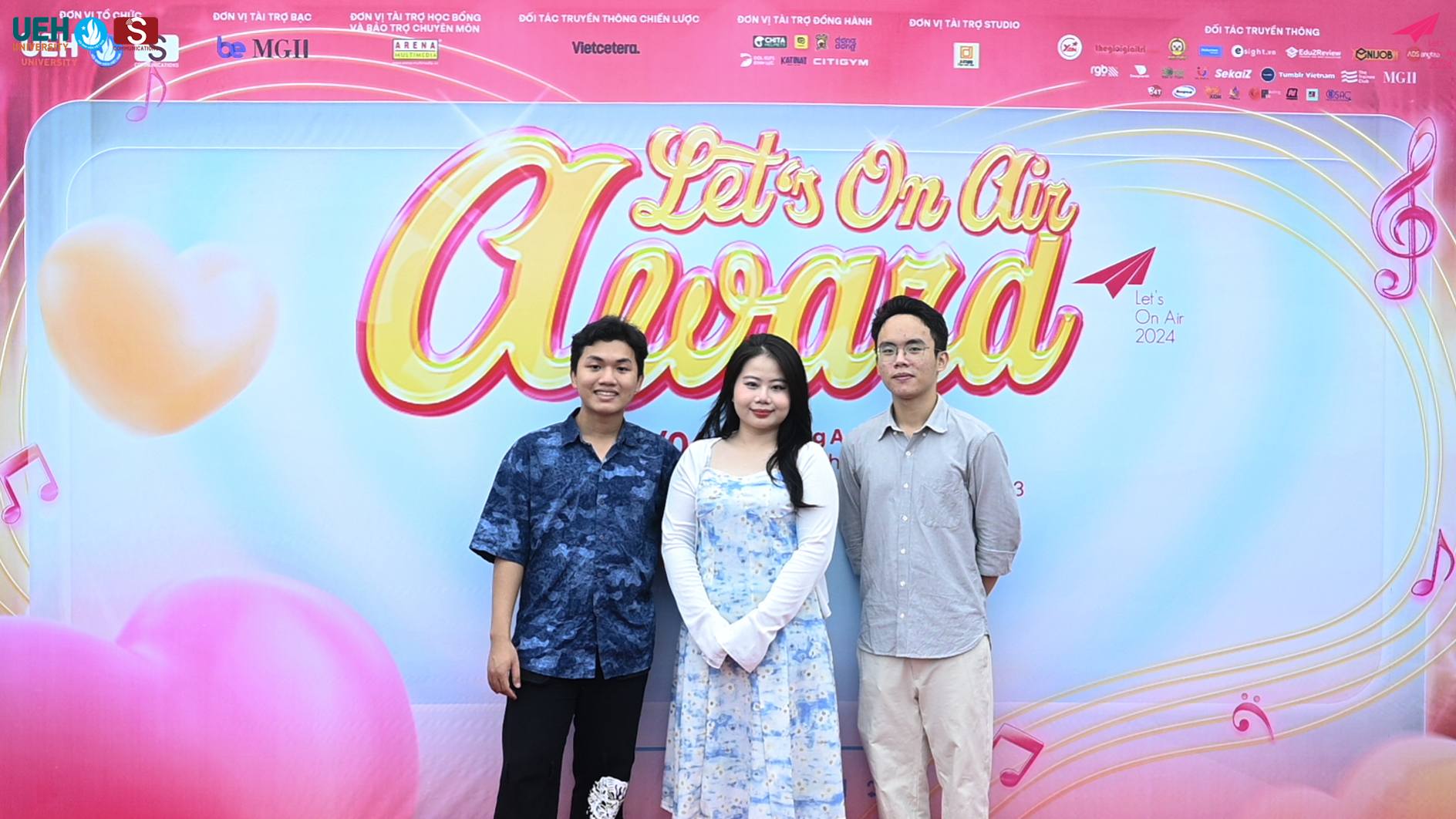Vy cùng đồng đội của mình tại cuộc thi Let’s On Air 2024